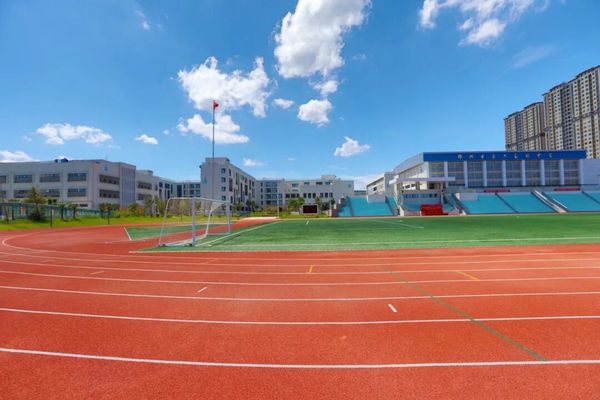 23学校操场